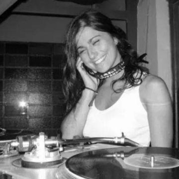 Jorgina Roca - Castelldefels - DJ para bodas