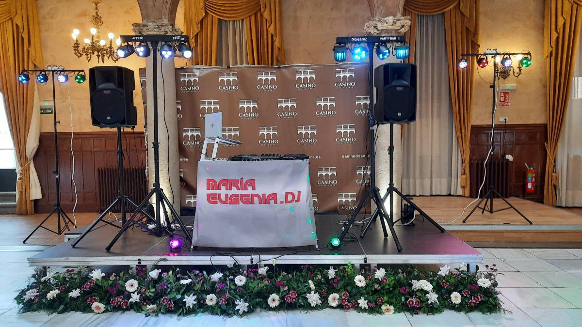 DJ Eugenia Genial - Salamanca - DJ para bodas