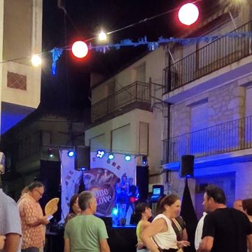 Grupo One Love - Vinaròs - Animação com Cantores