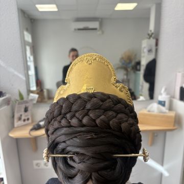 Coral Andres - Valencia - Peluqueros y maquilladores
