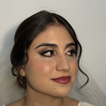 Coral Andres - Valencia - Peluqueros y maquilladores