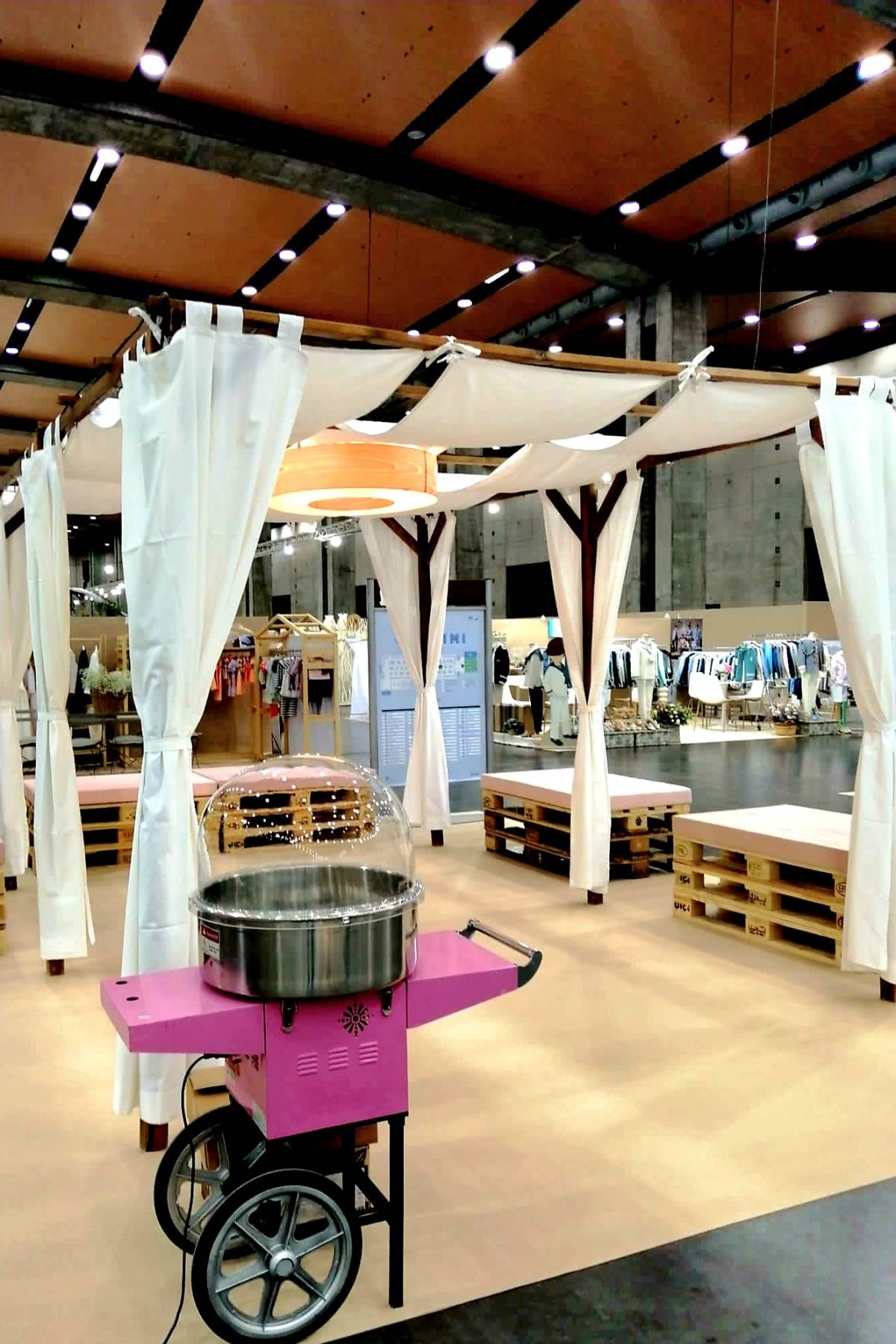 WeDo Events - Moncada - Alquiler de fotomatón para vídeo