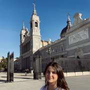 Julia - Oviedo - Babysitting