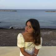 Julia - Oviedo - Babysitting