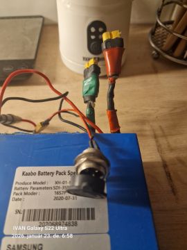 Reparación de patinete eléctrico