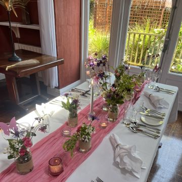 Boujee Events - Cork - Wedding Henna Tattooing