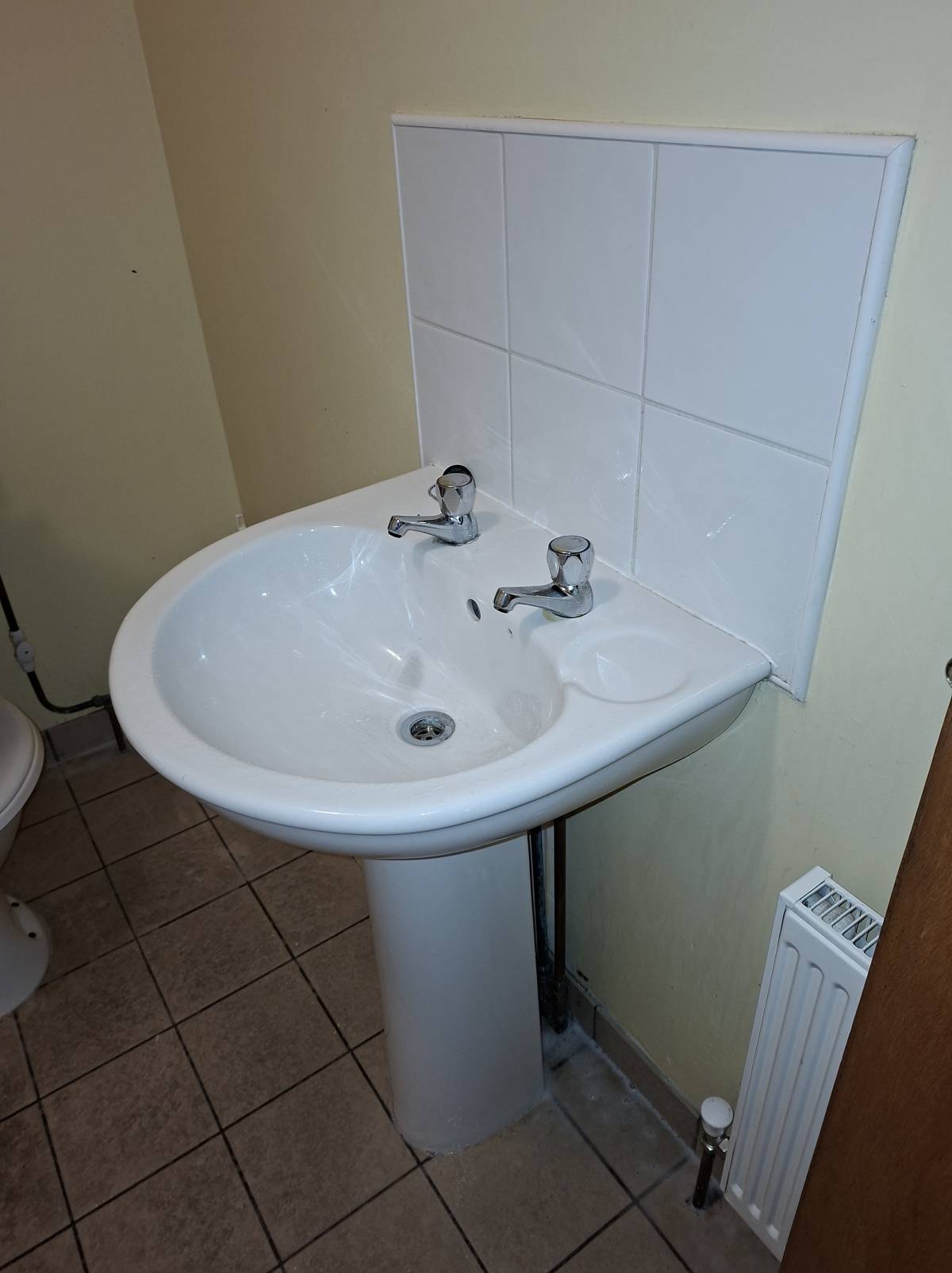 Waterford Sitters - Waterford - Büroreinigung (regelmäßig)