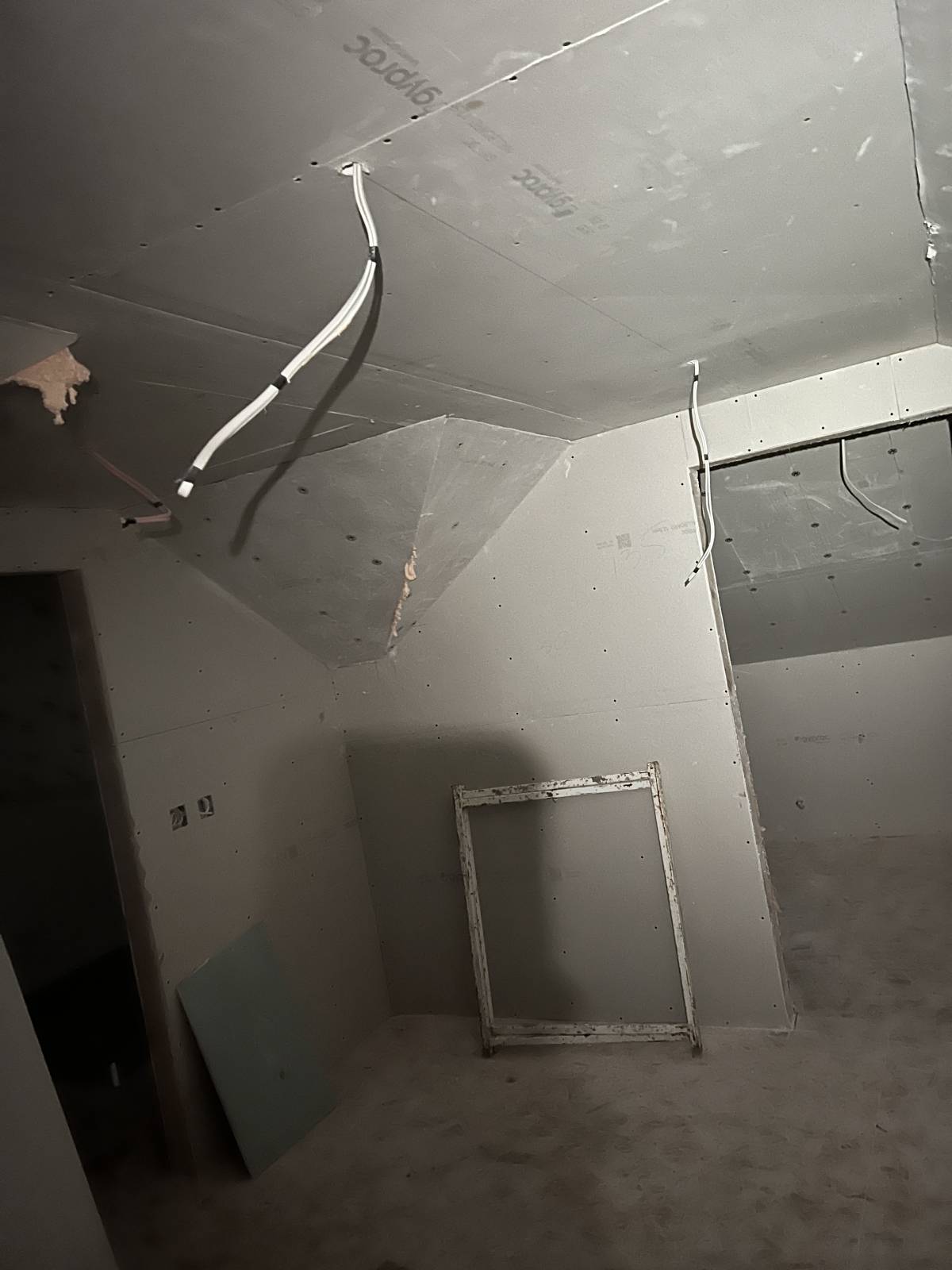 Berkich Construction Ltd. - Laois - Paredes, marcos y escaleras
