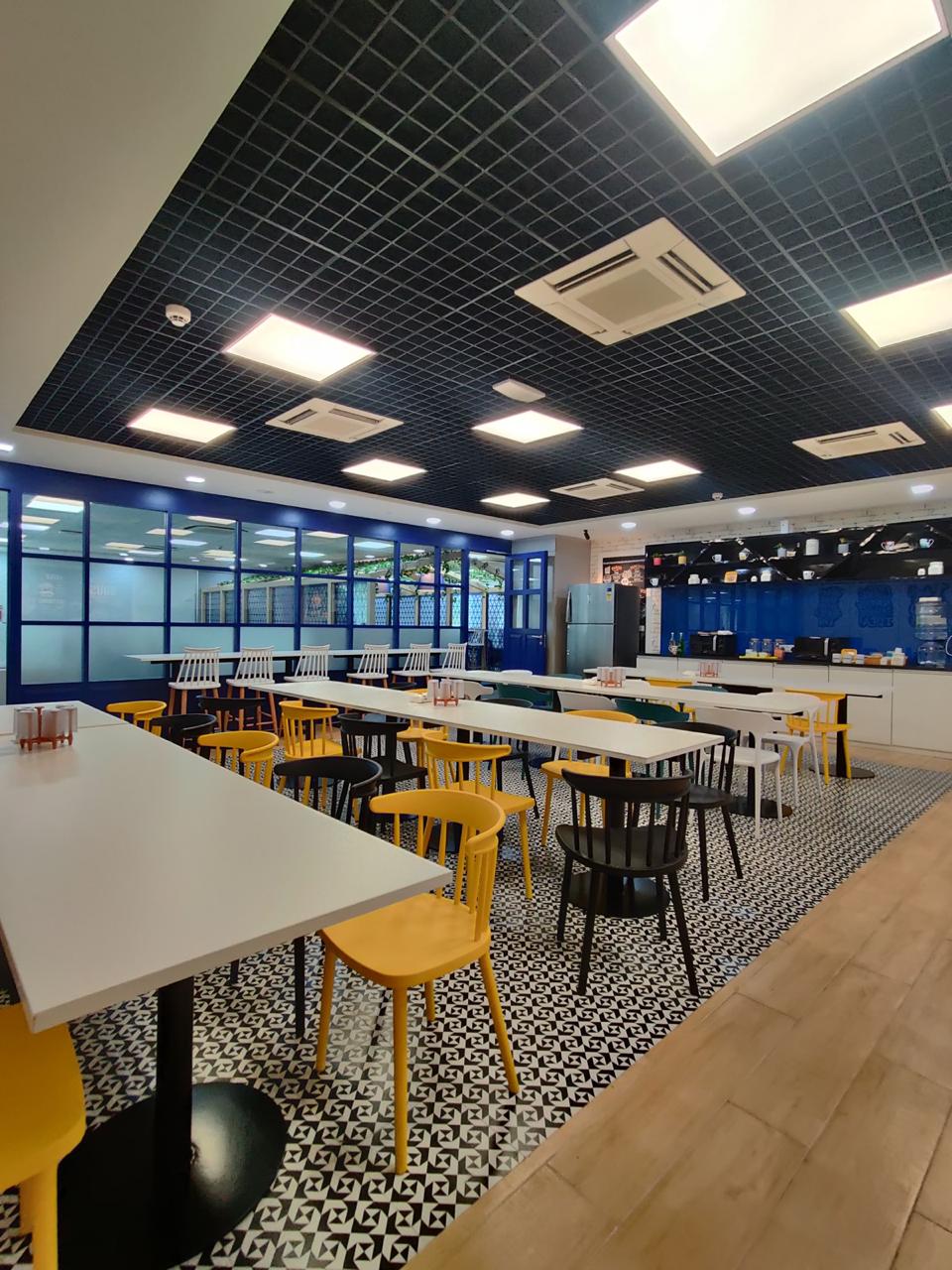 V' Atelier - Pune City - Muralist