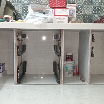 Interior Projects Co. - Thane - Glass Blocks