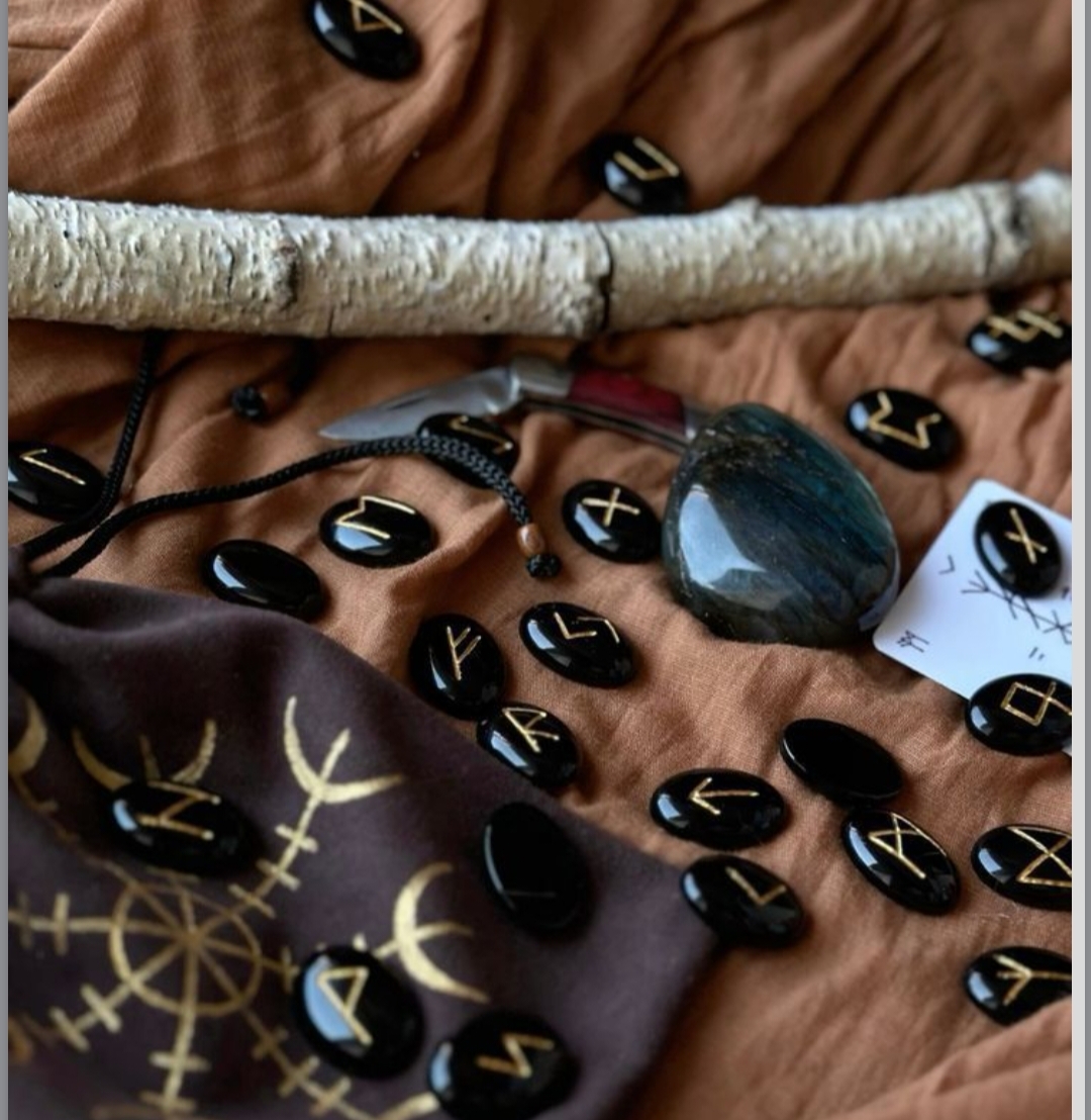 The Venue Era - Pernem - Astrologers / Tarot
