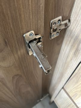 Handyman for Cabinet Repair