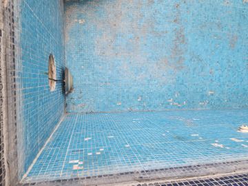 Swimming Pool Repair