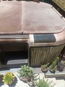 Hot Tub & Spa Repair Specialist