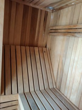 Especialista para la reparación o mantenimiento de saunas