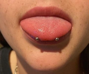 Especialista en piercings
