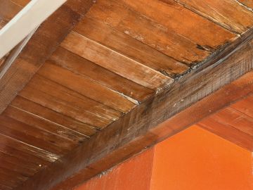 Reparación o mantenimiento de tejados