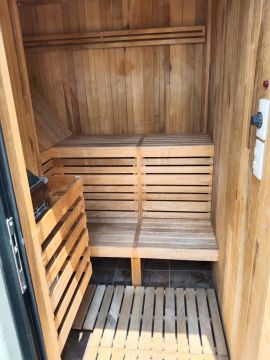Piscinas, jacuzzis y spas
