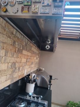Instalación o reemplazo de extractores de cocina