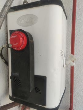 Tankless Water Heater Maintenance Professional