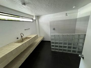 Move-in or Move-out Cleaning