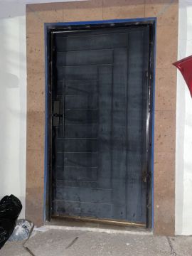 Door Repairman