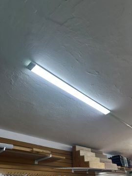 Lamp Installer