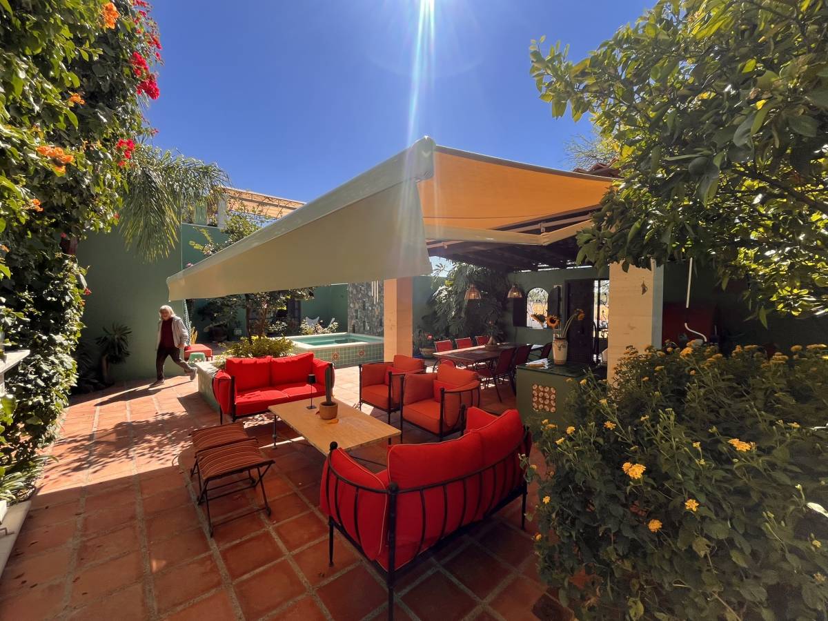 Grupo Terraza - San Miguel de Allende - Awning Installation