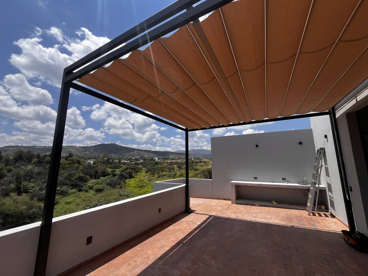 Grupo Terraza - San Miguel de Allende - Awning Installation