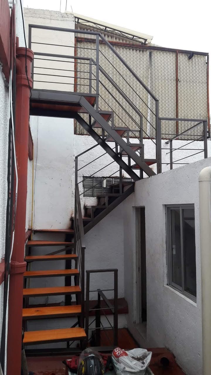 Dreams Container - Iztapalapa - Reparación de barandillas