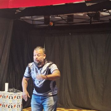 Harry guerrero el lobo cuentero - León - Charla motivacional