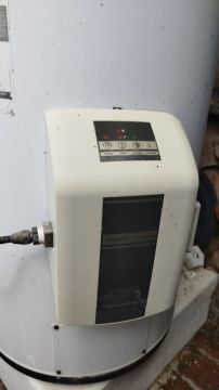 Especialista en mantenimiento o revisión de calentadores de agua