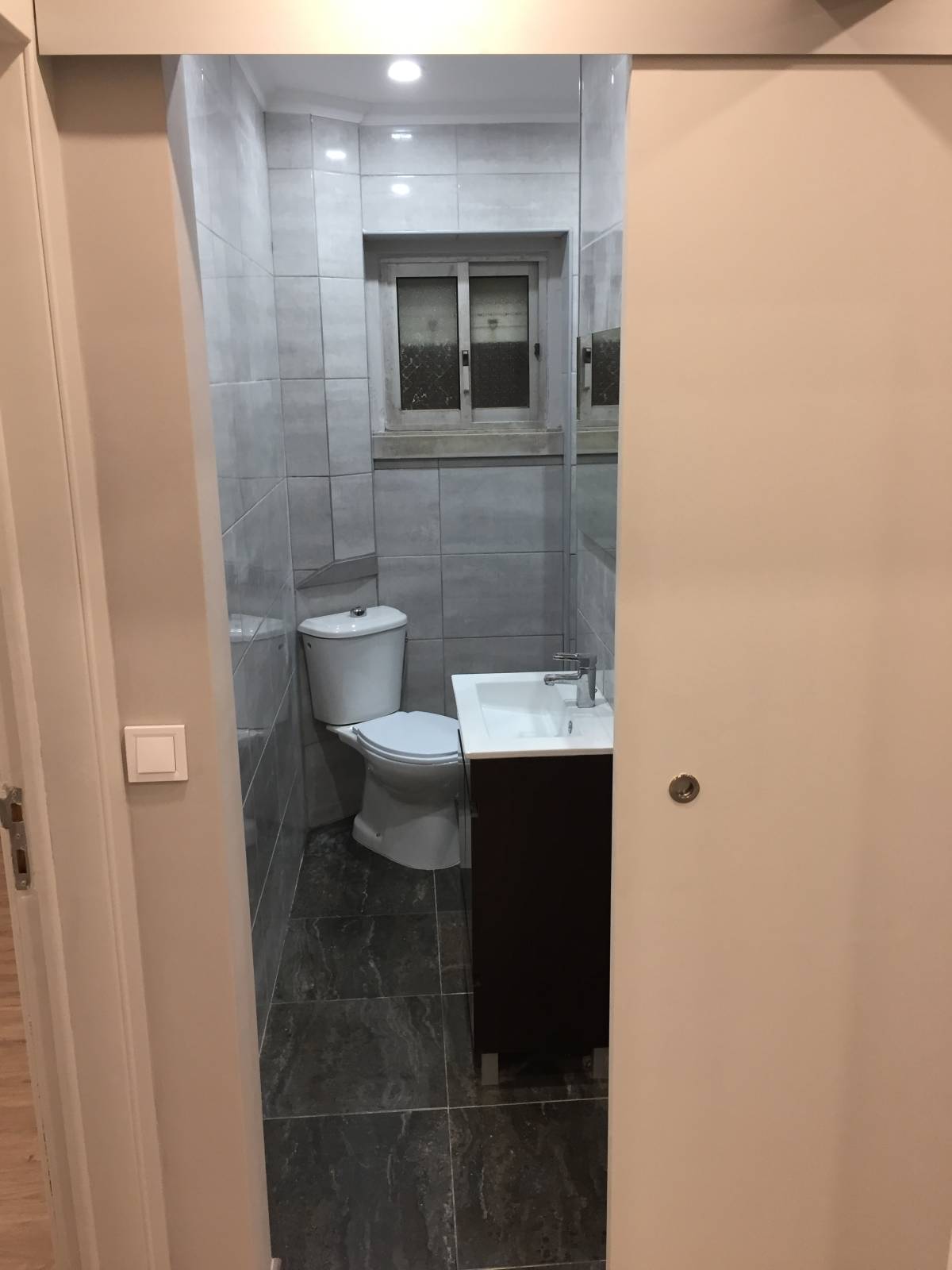 Vitalii - Sintra - Remodelação de Casa de Banho