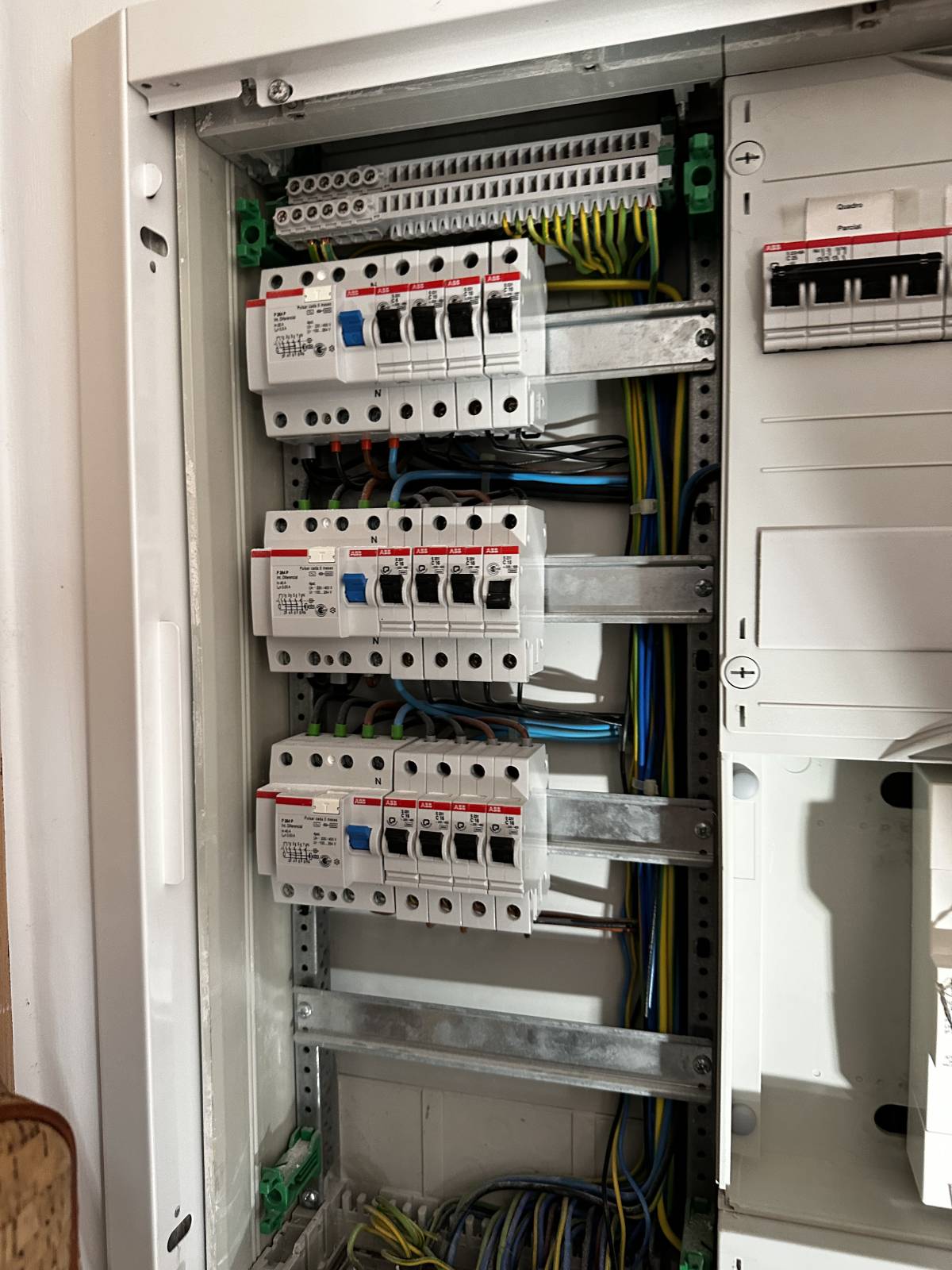 Power energy - Évora - Installation und Reparatur von Gegensprechanlagen