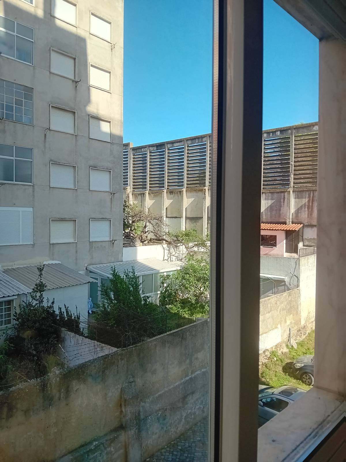 Aisha - Amadora - Windows Cleaning