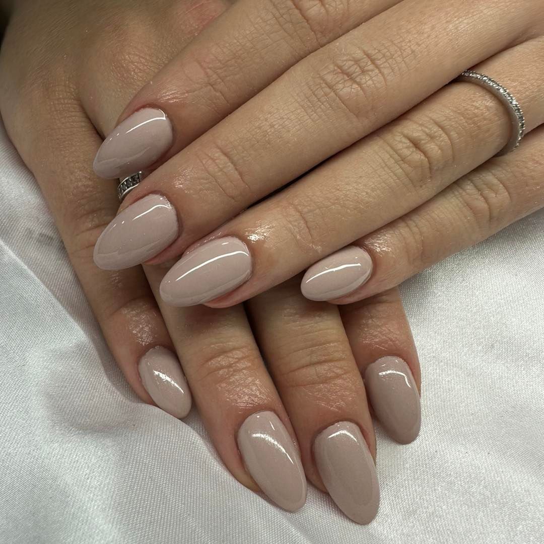 Márcia Tavares - Lisboa - Manicure and pedicure (for women)