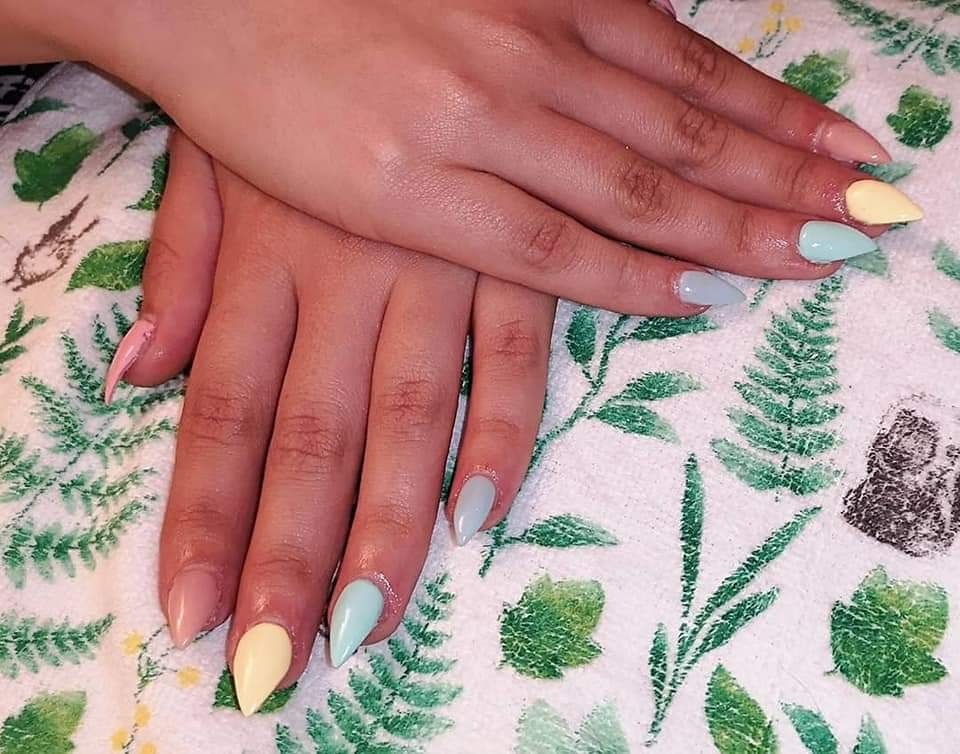 Márcia Tavares - Lisboa - Manicure and pedicure (for women)