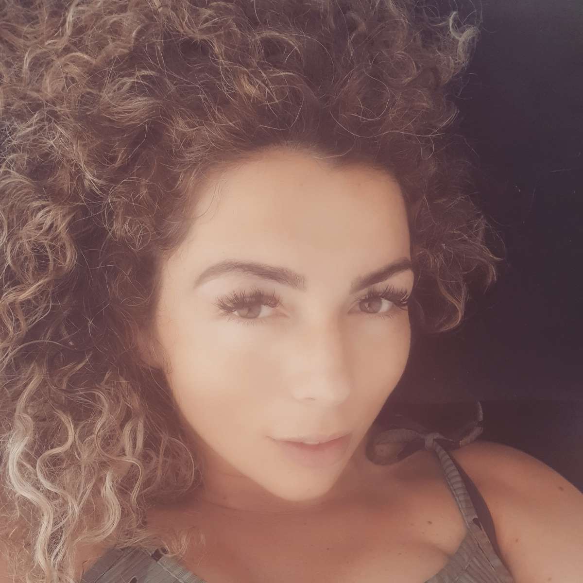 Raluca Beatrice MUA - Amadora - Lymphatic Drainage