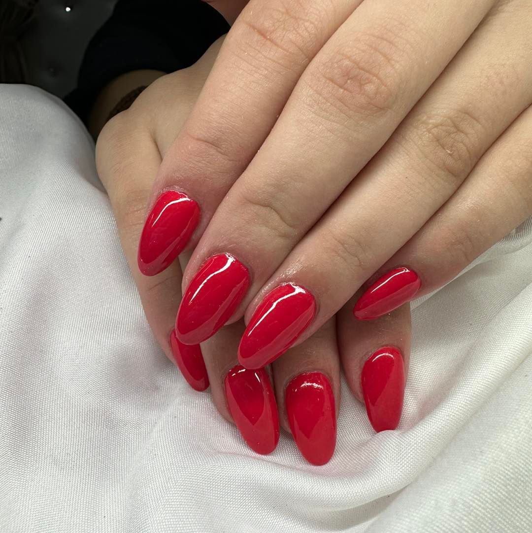 Márcia Tavares - Lisboa - Manicure and pedicure (for women)