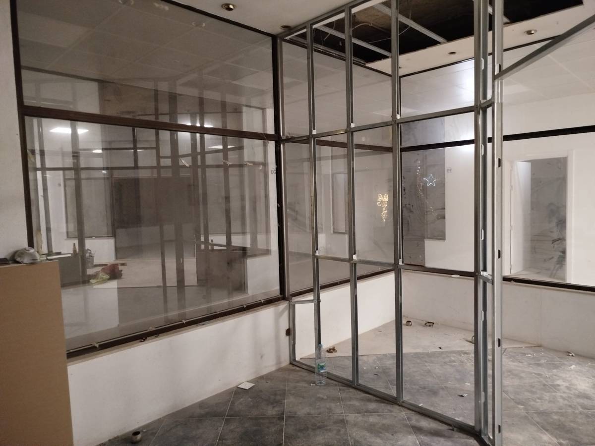 PRemodelações - Leiria - Vinyl- oder Linoleumboden reparieren oder ausbessern