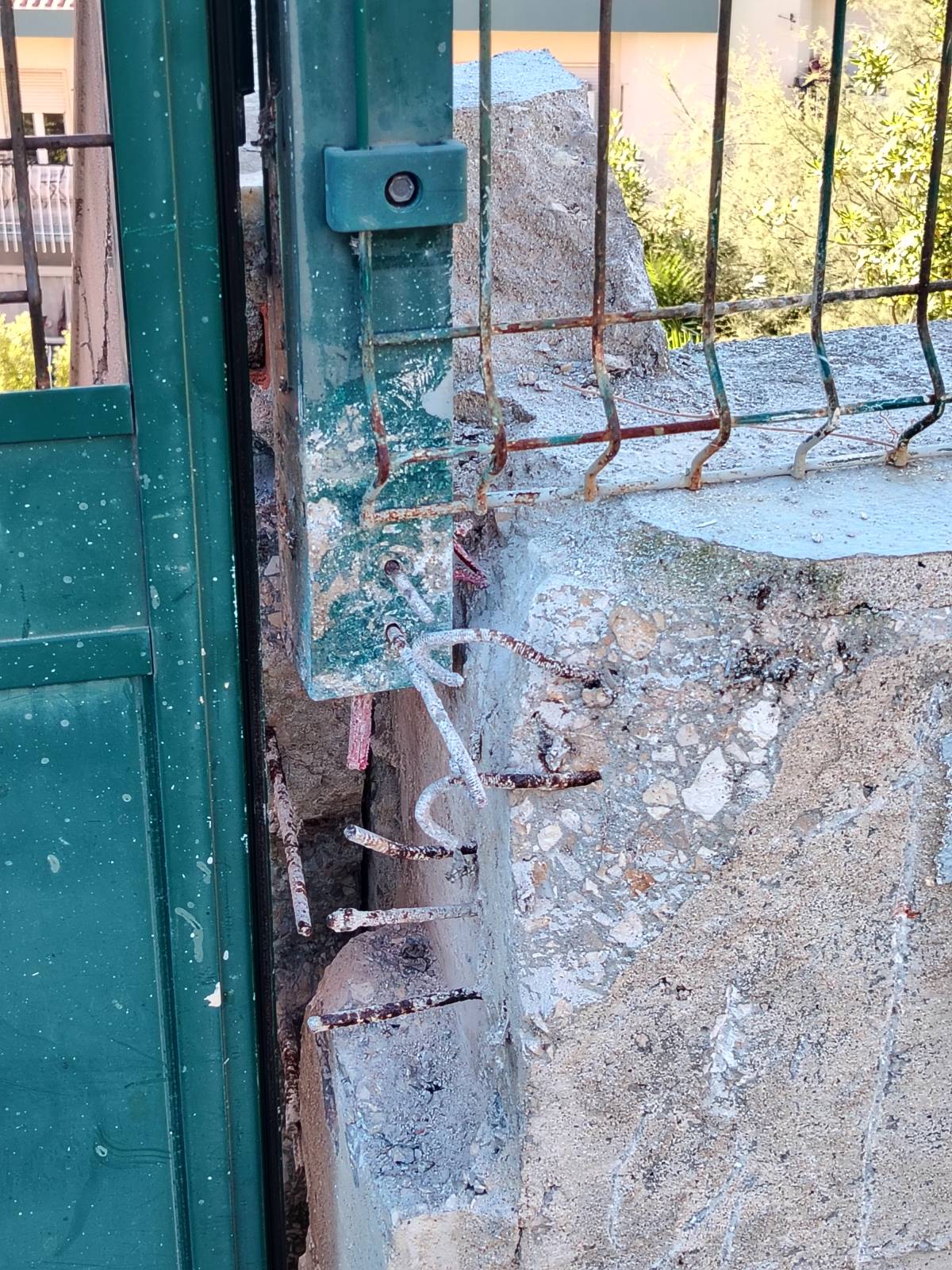 Chaves mestre Multiserviços - Amadora - Instalación de suelos de baldosas o piedras