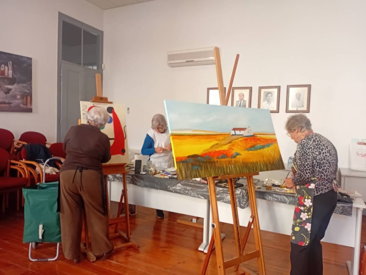 Atelier Meire Gomes - Faro - Cours de dessin, peinture et sculpture