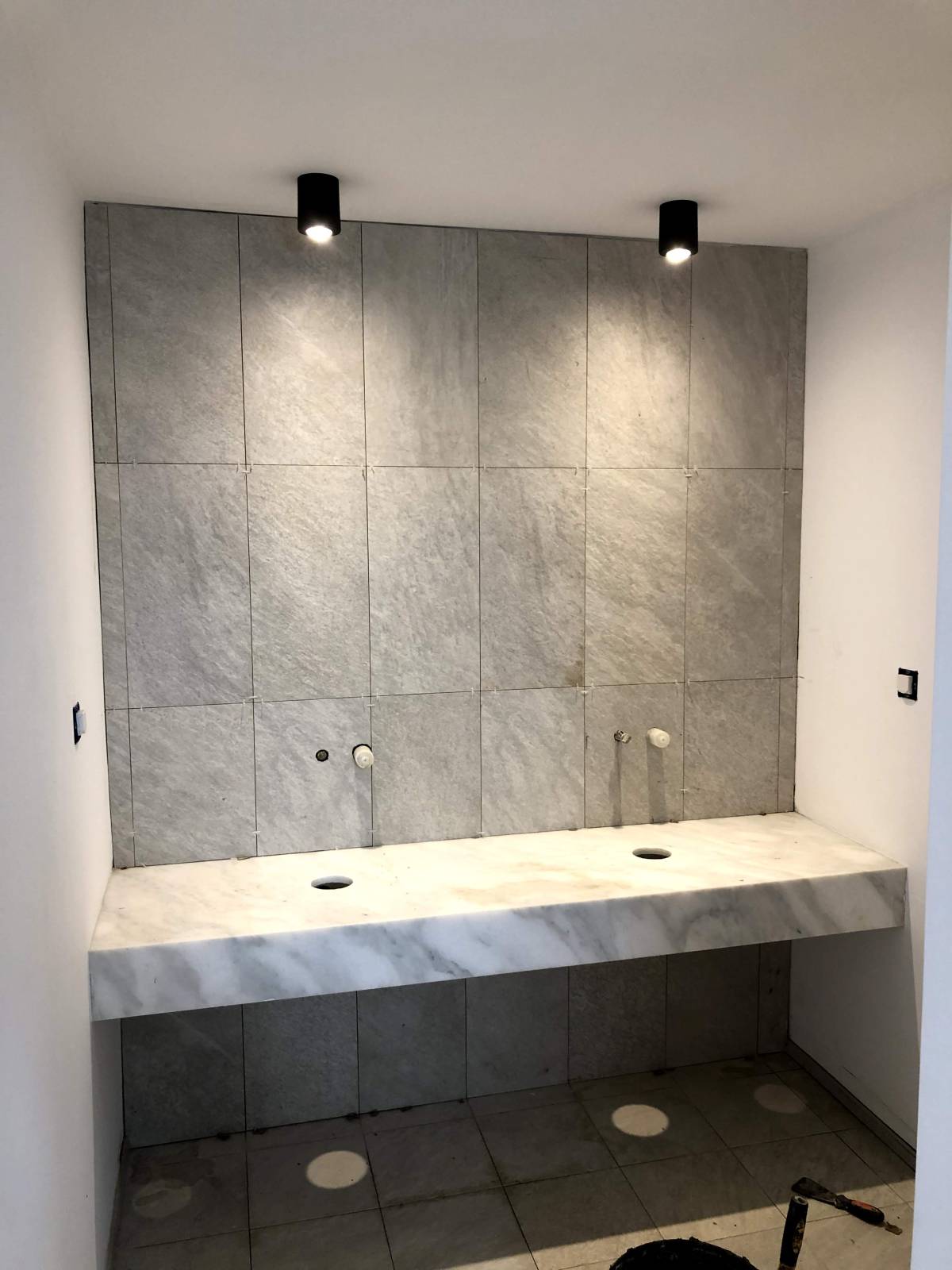 Vitalii - Sintra - Remodelação de Sótão