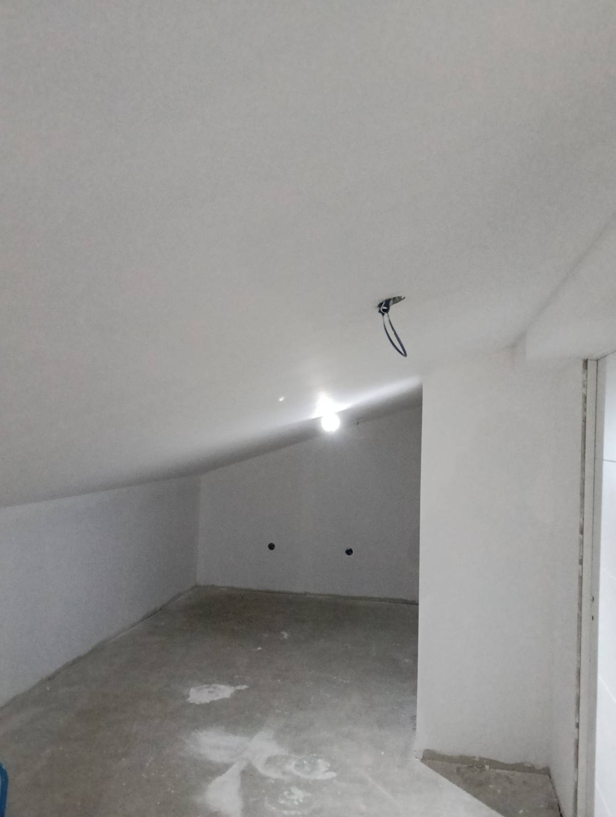 Rvj - Cantanhede - Instalación de tuberías de fontanería