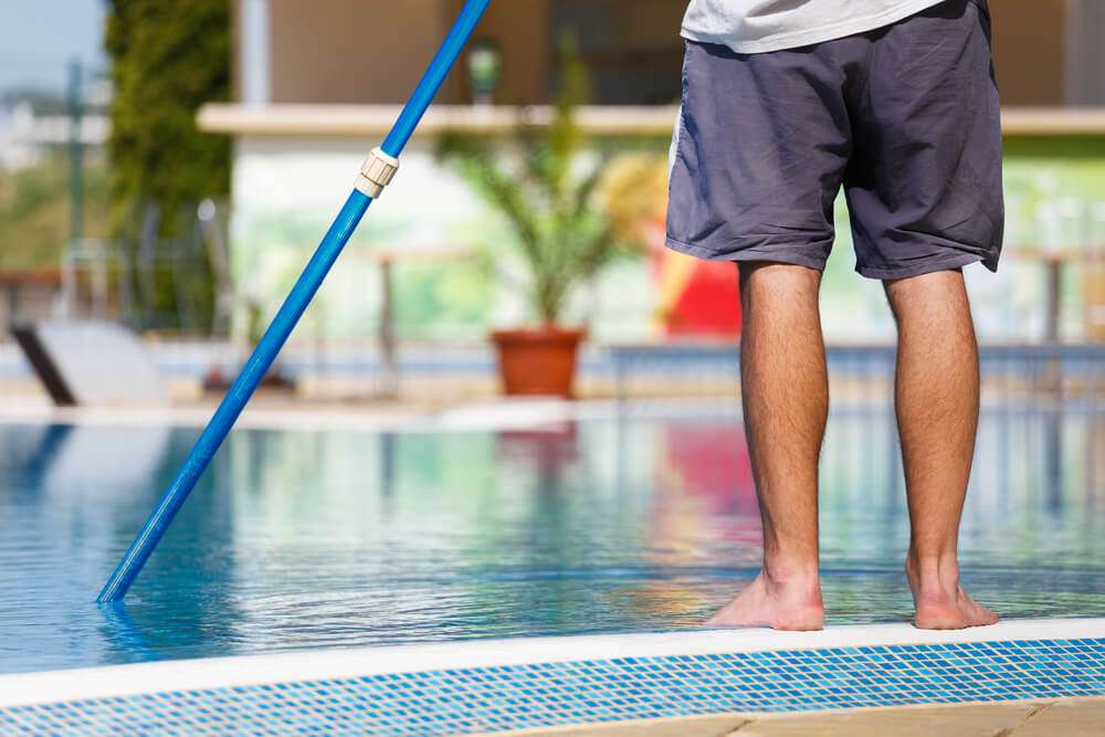 Cláudio - Setúbal - Swimming Pool Cleaning or Maintenance