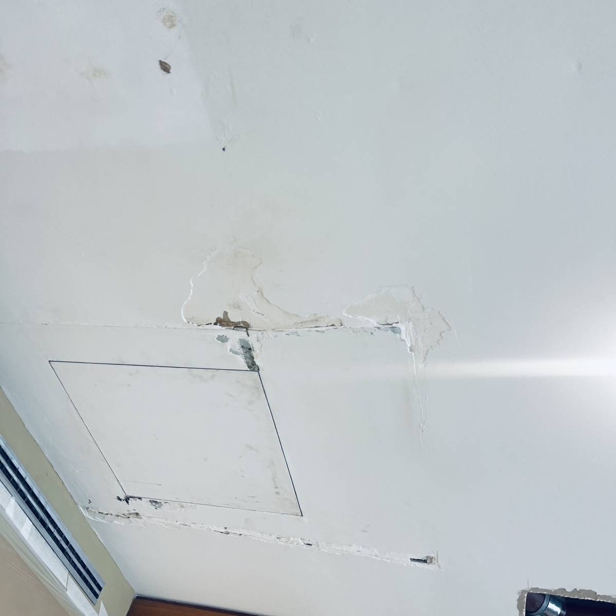 Construhelp - Torres Vedras - Reparação de Azulejos