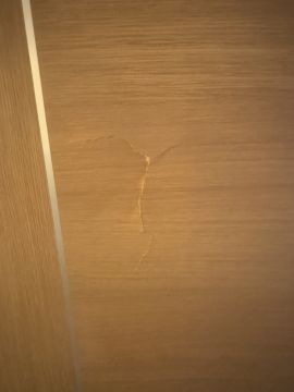 Handwerker für Türreparaturen