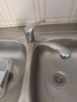 Canalizador (Lavatórios e Torneiras)