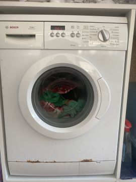 Techniker für Waschmaschinen