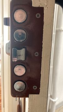 Door Repairman